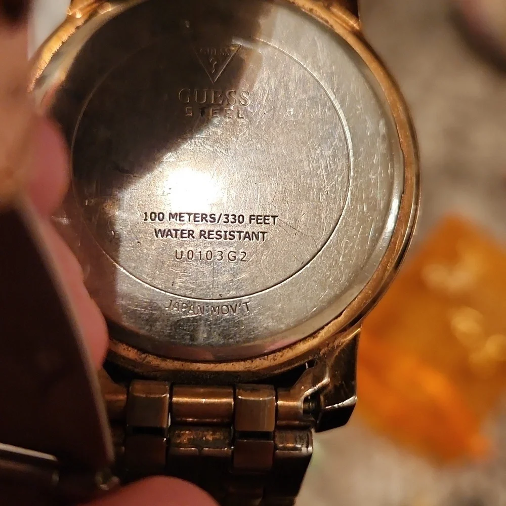 Guess rose gold‎ tone watch